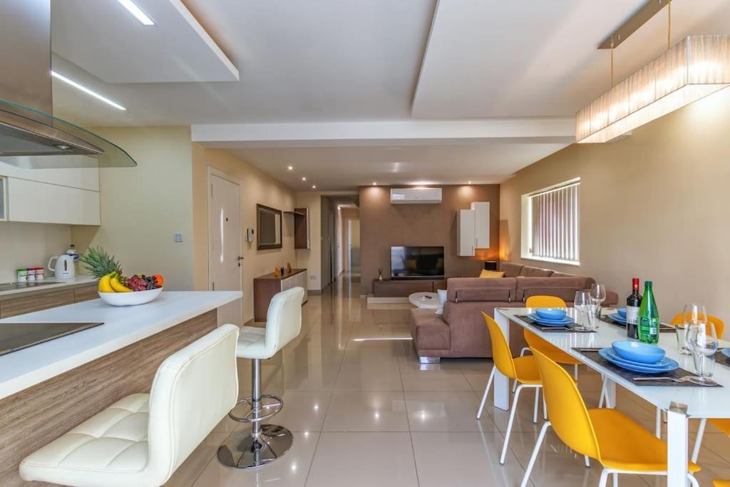 Is-Swieqi Modern 3 Bedroom Apartment Close To Paceville And Beach מראה חיצוני תמונה