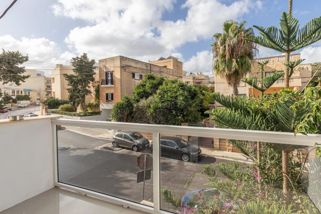 Is-Swieqi Modern 3 Bedroom Apartment Close To Paceville And Beach מראה חיצוני תמונה