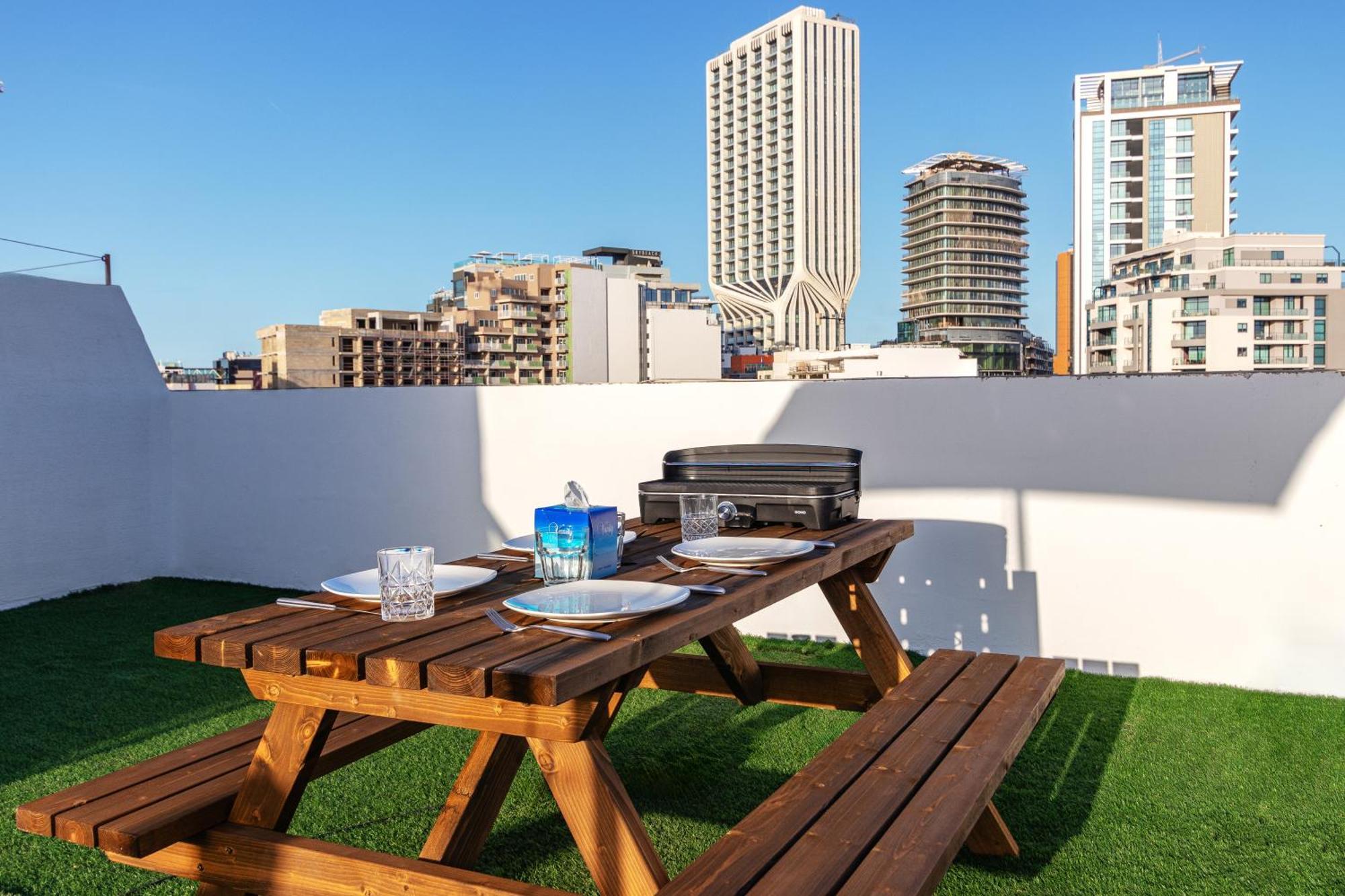 Is-Swieqi Modern 3 Bedroom Apartment Close To Paceville And Beach מראה חיצוני תמונה